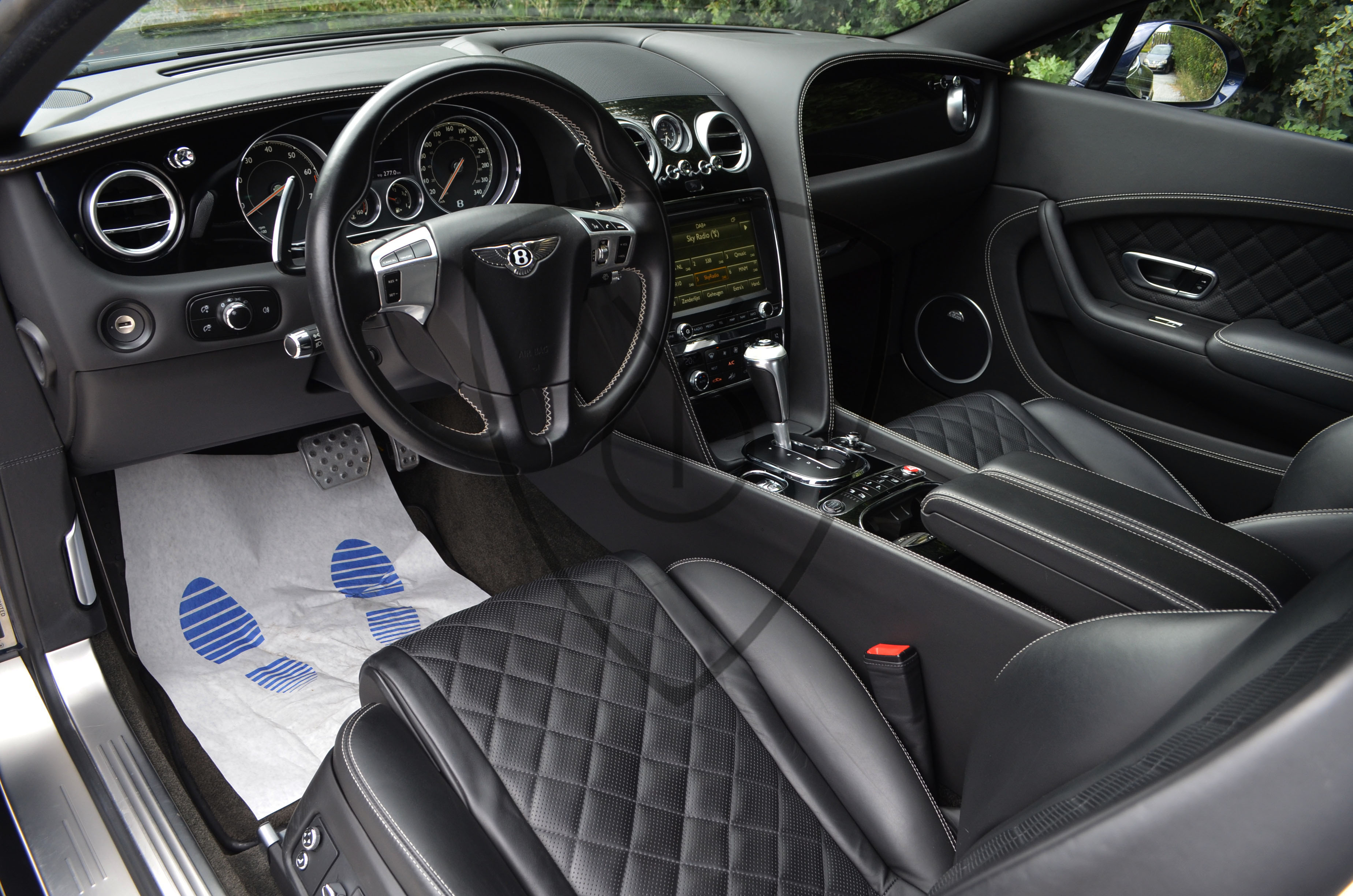 BENTLEY CONTINENTAL — image 26